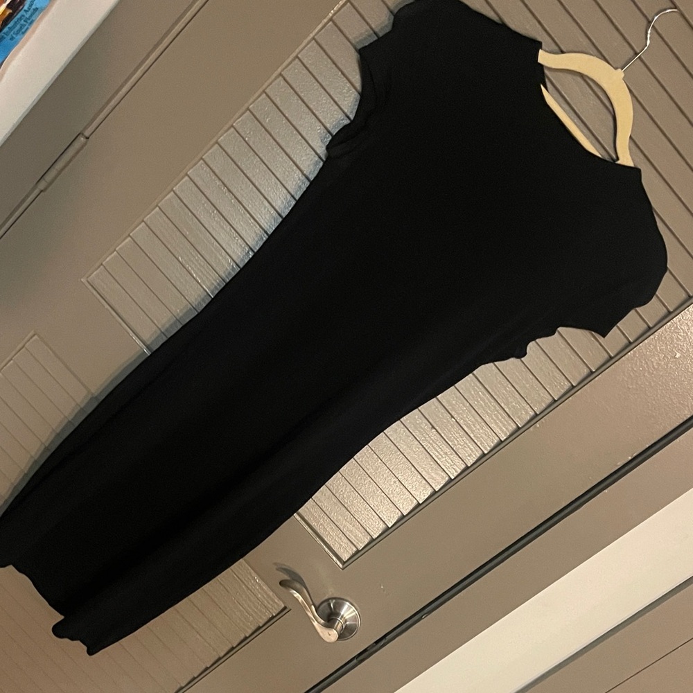 Joe & Elle Elegant Black Midi Dress
